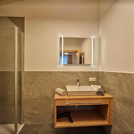 Aparthotel Montagna *